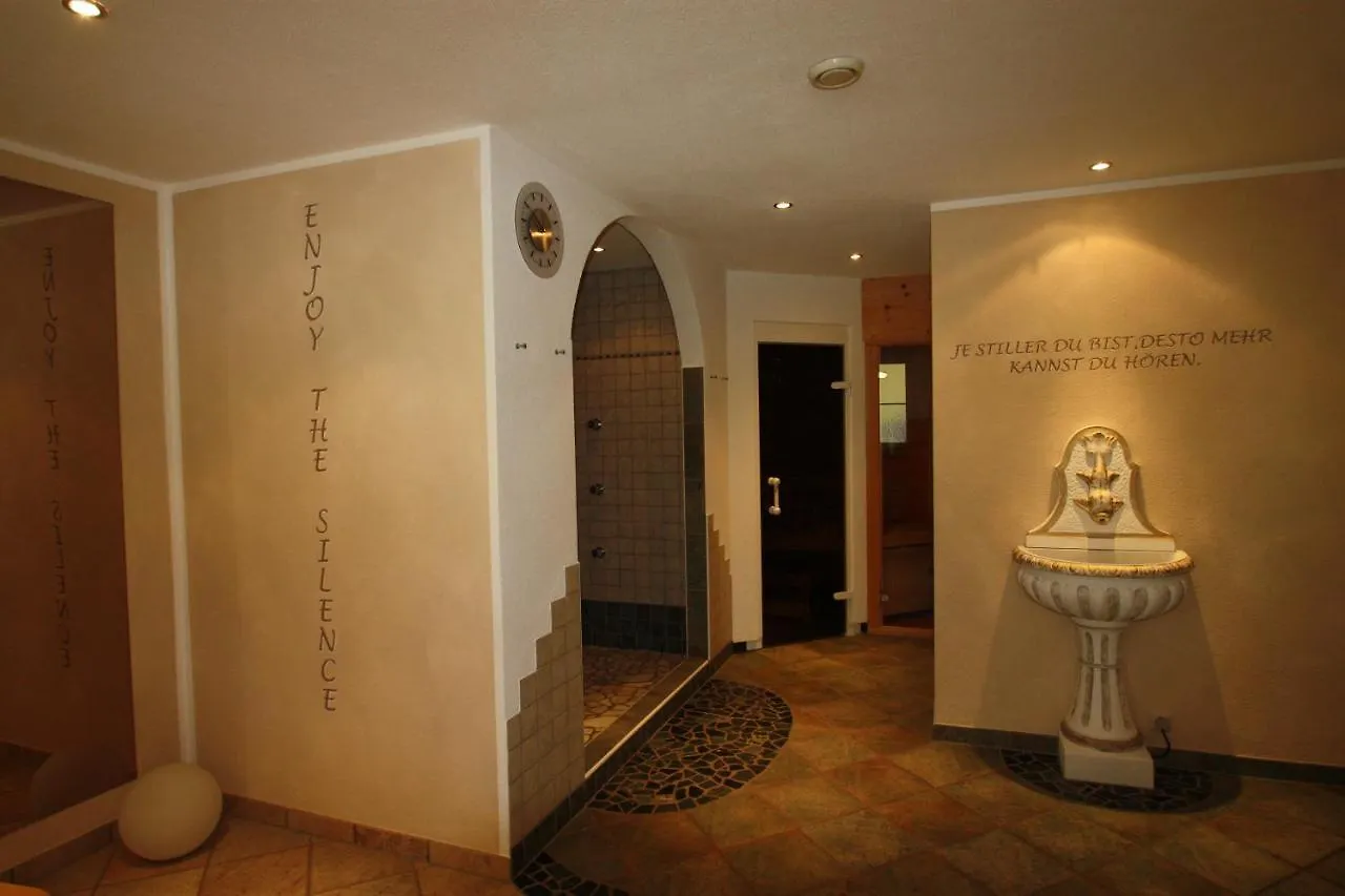 Hotel Garni Corinna Ischgl