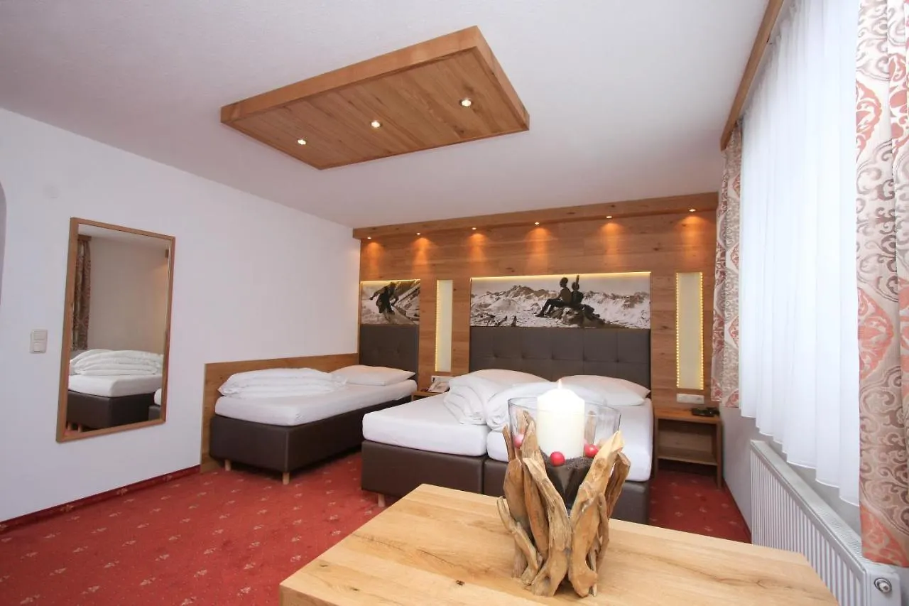 Hotel Garni Corinna Ischgl