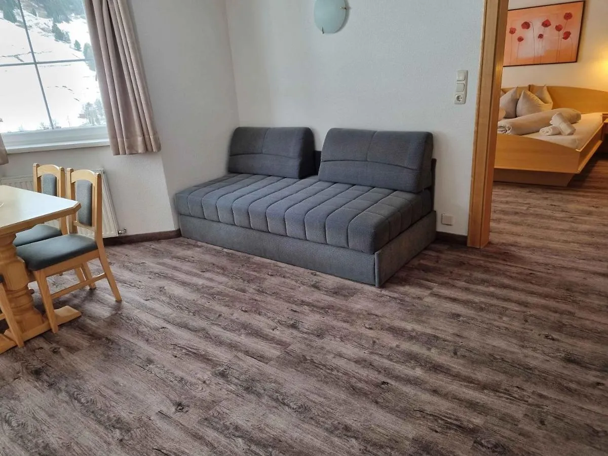 Hotel Garni Corinna Ischgl