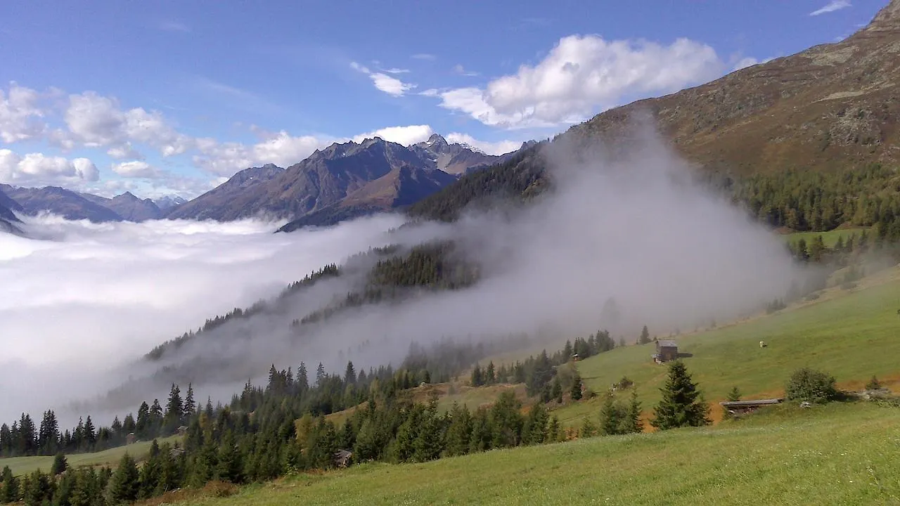 Hotel Garni Corinna Ischgl